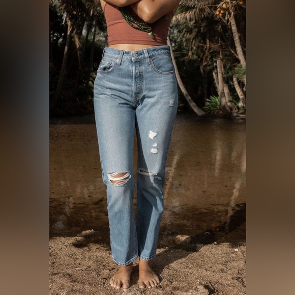 Levi’s 501 Original Distressed Denim Jeans Athens Crown Holes - Picture 1 of 16